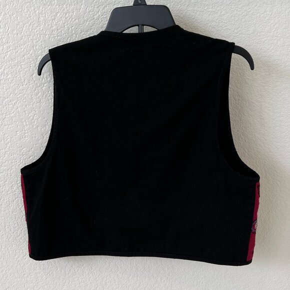 Lizwear Embroidered vest - Picture 4 of 6